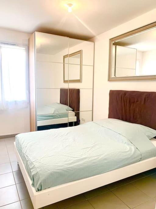 Marseille 60 M2 Terrasse Et Parking Lägenhet Exteriör bild